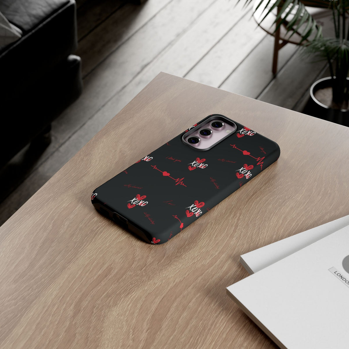 'XOXO' Dark Paramount Phone Cover