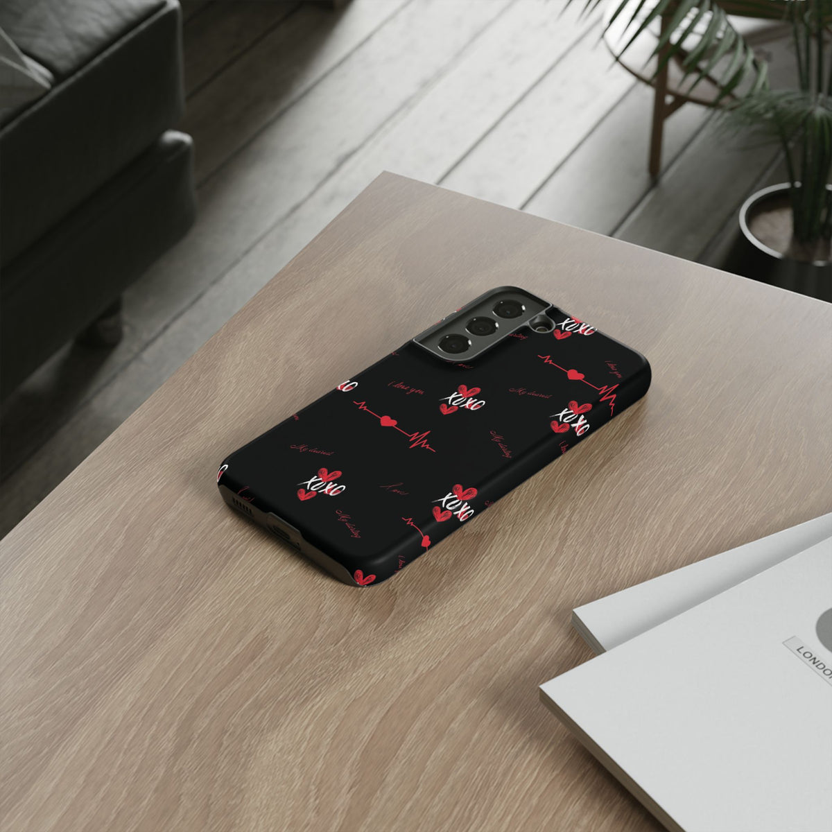 'XOXO' Dark Paramount Phone Cover